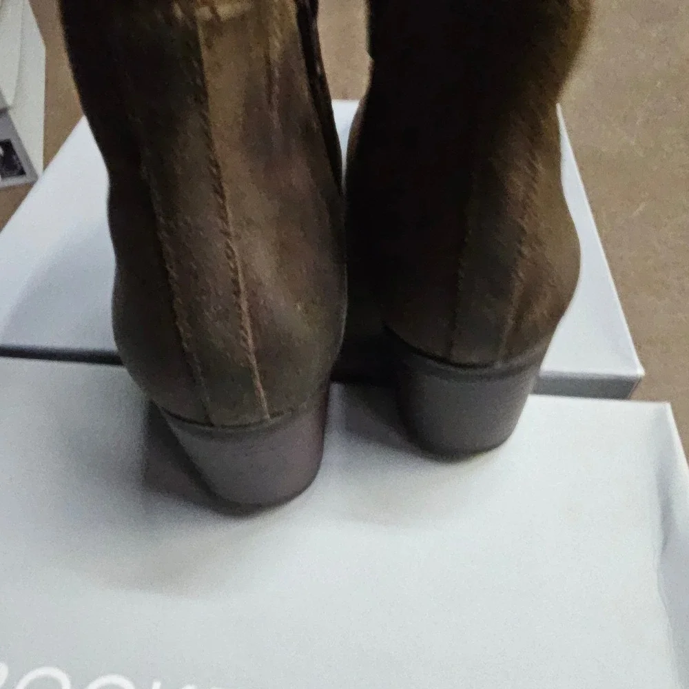 Rockport boots are